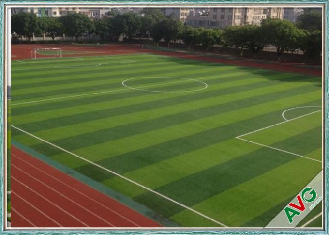फुटबॉल मैदान एसबीआर लेटेक्स / पीयू बैकिंग के लिए आसान स्थापित सॉकर सिंथेटिक घास 0