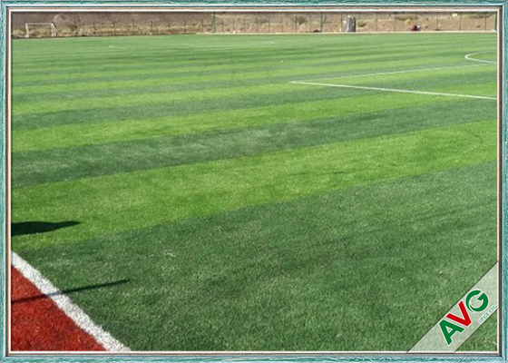 चीन फुटबॉल के मैदानों के लिए 50 मिमी / 40 मिमी ढेर ऊँचाई फ़ुटबॉल सिंथेटिक कृत्रिम घास आपूर्तिकर्ता